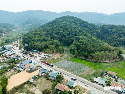 Thủ tướng Phạm Minh Chính về thăm nơi che chở cho Sở chỉ huy chiến dịch Điện Biên Phủ- Ảnh 3. Mường Phăng đổi thay sau 70 năm - Ảnh: NAM TRẦN