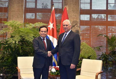 Chủ tịch nước Cuba cảm ơn sự hỗ trợ của Việt Nam trong giai đoạn đặc biệt- Ảnh 1. Bí thư thứ nhất Đảng Cộng sản Cuba, Chủ tịch nước Cuba Miguel Diaz-Canel trong cuộc tiếp Phó thủ tướng Trần Lưu Quang - Ảnh: VGP