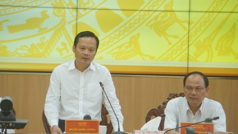 Vẽ bản đồ nguy cơ về an toàn thực phẩm để quản lý- Ảnh 1. Ông Hoàng Quốc Cường - giám đốc Sở Y tế TP Cần Thơ - phát biểu tại hội nghị triển khai