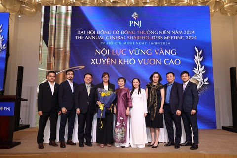 PNJ lên kế hoạch lãi hơn 2.000 tỉ trong năm 2024- Ảnh 4. Bà Đặng Thị Lài tái đắc cử thành viên HĐQT - Ảnh: XUÂN LỘC