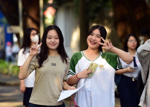 Thí sinh tham dự kỳ thi đánh giá năng lực đợt 1 của Đại học Quốc gia TP.HCM sáng 7-4 - Ảnh: DUYÊN PHAN Thí sinh tham dự kỳ thi đánh giá năng lực đợt 1 của Đại học Quốc gia TP.HCM sáng 7-4 - Ảnh: DUYÊN PHAN