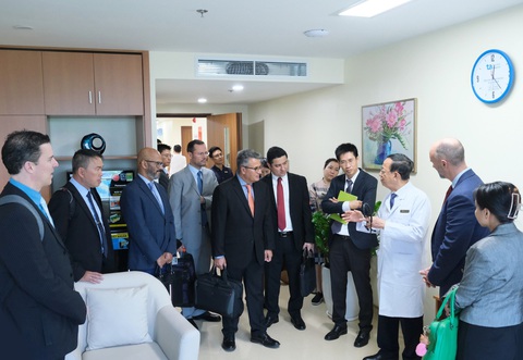 VNVC và TAMRI ký kết hợp tác MOU cùng Pfizer. Ảnh: Đ.H VNVC và TAMRI ký kết hợp tác MOU cùng Pfizer. Ảnh: Đ.H