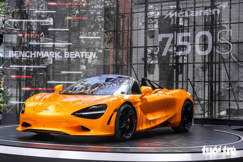 McLaren 750S ra mắt Việt Nam: Giá từ 20 tỉ, mạnh nhất lịch sử hãng- Ảnh 1. Khi nhìn thoáng qua, McLaren 750S khá giống 720S. Song thực tế, phiên bản nâng cấp có tới 30% linh phụ kiện hoàn toàn mới để giúp xe vận hành tốt hơn.