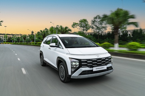 Hyundai Stargazer 2024 ra mắt Việt Nam, giá từ 489 triệu rẻ nhất phân khúc- Ảnh 7. Hyundai Stargazer 2024 ra mắt Việt Nam, giá từ 489 triệu rẻ nhất phân khúc- Ảnh 7.