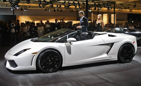 Tranh chấp tiền hoa hồng, đốt xe Lamborghini trong cơn nóng giận- Ảnh 2. Lamborghini Gallardo là một trong những mẫu
