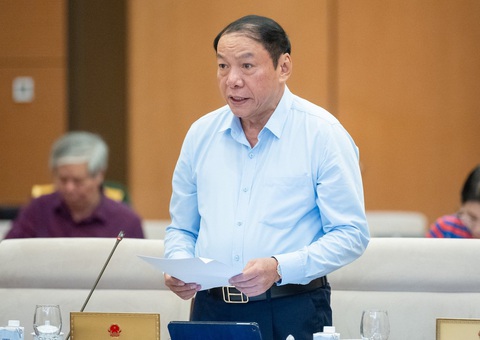 Đề xuất quy định cấm bán di vật, cổ vật ra nước ngoài- Ảnh 1. Bộ trưởng Nguyễn Văn Hùng - Ảnh: GIA HÂN