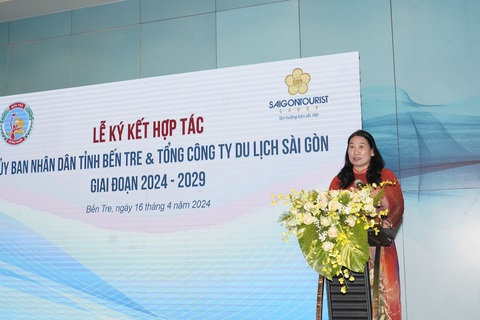 Saigontourist Group hợp tác thúc đẩy du lịch Bến Tre- Ảnh 3. Bà Nguyễn Thị Bé Mười, Phó Chủ tịch UBND tỉnh Bến Tre phát biểu tại sự kiện