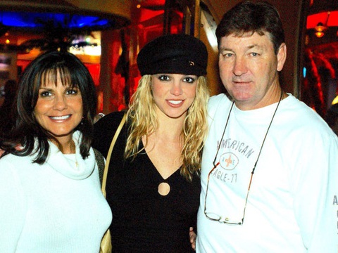 Người đàn bà bên trong Britney ra ánh sáng- Ảnh 6. Năm 2021, Britney Spears được giải thoát khỏi cha cô và cái mác quyền bảo hộ - Ảnh: Getty