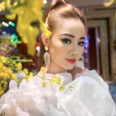 ‘Sơn ca đất mỏ’ Lương Ngọc Diệp đột ngột qua đời ở tuổi 37- Ảnh 1. Ca sĩ Lương Ngọc Diệp - Ảnh: FBNV