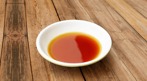 Nước mắm Nước mắm là loại gia vị đóng vai trò chủ chốt trong ẩm thực Việt Nam - Ảnh: Michelin Guide