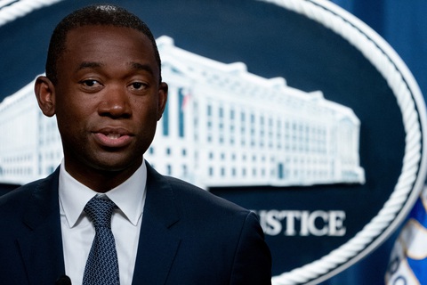 Thứ trưởng Tài chính Mỹ Wally Adeyemo - Ảnh: AFP Thứ trưởng Tài chính Mỹ Wally Adeyemo - Ảnh: AFP