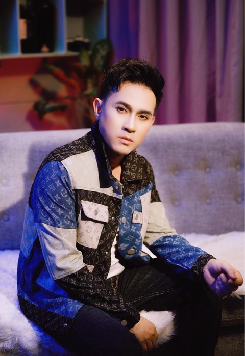 Ca sĩ Nguyên Vũ với hình tượng trong MV mới ra mắt trong tháng 4 Ca sĩ Nguyên Vũ với hình tượng trong MV mới ra mắt trong tháng 4
