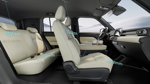 Xe Baojun Yep sắp vào Việt Nam thêm bản 5 cửa tiện dụng, đắt hơn- Ảnh 10. Các ghế được làm từ mút hoạt tính siêu mềm và dày, tiêu chuẩn có tựa đầu độc lập, ghế lái chỉnh điện 6 hướng và ghế phụ chỉnh tay 4 hướng - Ảnh: SAIC