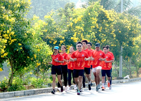 Nhiều VĐV, nghệ sĩ dự giải chạy băng đồng đầu tiên tại TP.HCM- Ảnh 1. Lần đầu tiên TP.HCM có một giải chạy băng đồng - Ảnh: BTC