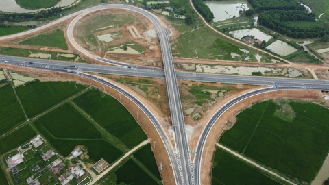 Đưa vào khai thác hai nút giao trên cao tốc Mai Sơn - quốc lộ 45 qua Thanh Hóa- Ảnh 2. Nút giao Đồng Thắng, huyện Triệu Sơn (Thanh Hóa) - Ảnh: CTV