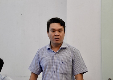 Có thể đặt vé buýt sông, theo dõi chuyến xe buýt tại TP.HCM qua Zalo- Ảnh 1. Ông Lê Hoàn - phó giám đốc Trung tâm Quản lý giao thông công cộng TP.HCM - thông tin về mini app trên Zalo chiều 19-4 - Ảnh: THU DUNG