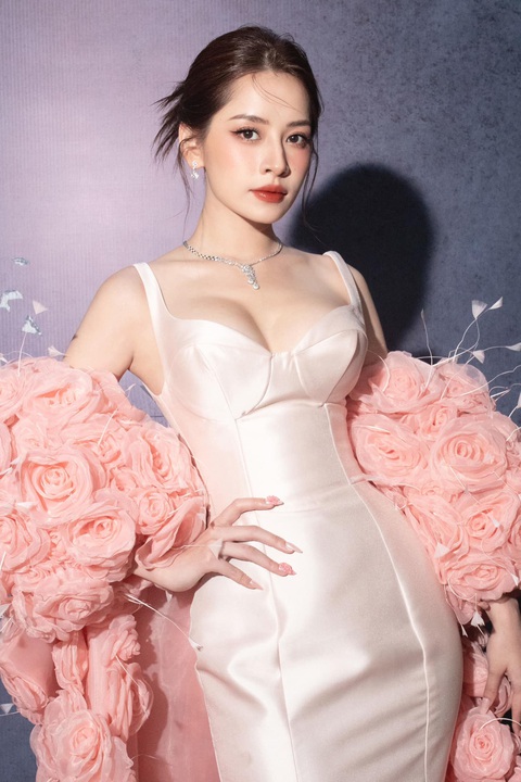 Chi Pu sắp đóng phim ở Trung Quốc?- Ảnh 5. Ở Việt Nam, Chi Pu từng tham gia nhiều dự án phim, từ phim ngắn tới phim truyền hình, cả điện ảnh. Dự án mới nhất là Người mặt trời