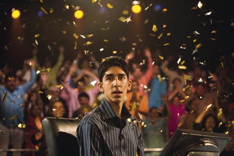 Sao nam 'Triệu phú ổ chuột' hô biến thành 'John Wick' Ấn Độ- Ảnh 1. Dev Patel trong vai diễn để đời với 'Triệu phú ổ chuột'
