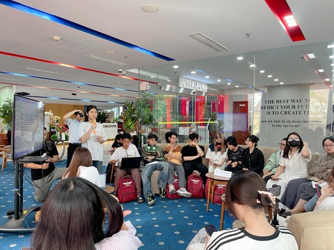 STU hợp tác triển khai giải pháp tiếng Anh tổng thể cho sinh viên- Ảnh 4. Mô hình English Zone đang được Horizon TESOL triển khai