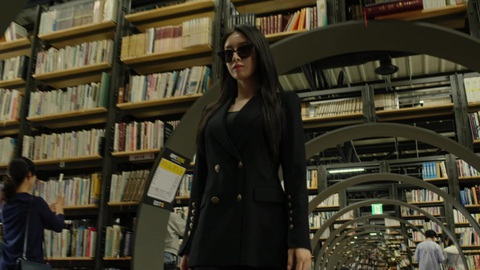 Ji Yeon (T-Ara) hóa thân xuất sắc 'thần tượng hết thời' trong Hào quang đẫm máu- Ảnh 2. Ji Yeon (T-Ara) hóa thân thành nữ minh tinh Lee Soo Yeon trong 'Hào quang đẫm máu'