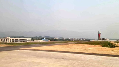 Khánh thành đài kiểm soát không lưu Điện Biên- Ảnh 1. Đài kiểm soát không lưu mới khánh thành có vị trí trung tâm của sân bay Điện Biên - Ảnh: BÙI TÂN