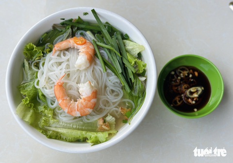 Món hủ tiếu Sa Đéc hải sản là sự lựa chọn khác của thực khách