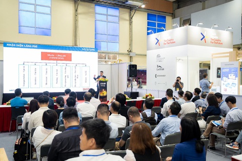 Các buổi diễn thảo chuyên sâu với sự tham gia của các chuyên gia hàng đầu Các buổi diễn thảo chuyên sâu với sự tham gia của các chuyên gia hàng đầu