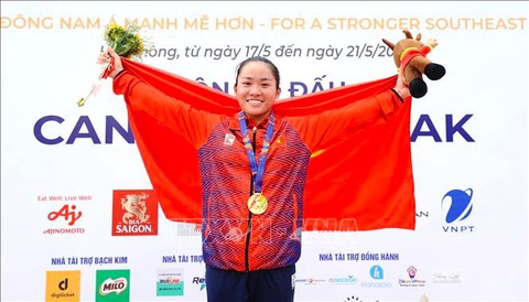 Đua thuyền giành 2 suất dự Olympic Paris 2024 cho thể thao Việt Nam- Ảnh 1. Nguyễn Thị Hương giành suất dự Olympic Paris 2024 - Ảnh: TTXVN