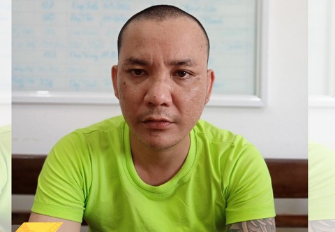 Chủ cửa hàng đang bồng con bắt gọn tên cướp điện thoại- Ảnh 2. Hiệp tại cơ quan điều tra - Ảnh: Công an cung cấp
