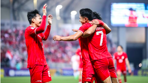 Đánh bại Jordan 4-1, U23 Indonesia vào tứ kết Giải U23 châu Á- Ảnh 1. Niềm vui của U23 Indonesia sau khi ghi bàn vào lưới Jordan - Ảnh: AFC