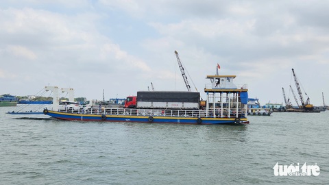 Sông Tiền ra sao mà tàu Hàng Châu chạy ẩu gây tai nạn chết người?- Ảnh 6. Lãnh đạo Bộ chỉ huy Bộ đội biên phòng tỉnh Đồng Tháp cho rằng tàu Hàng Châu chạy ẩu nên xảy ra tai nạn