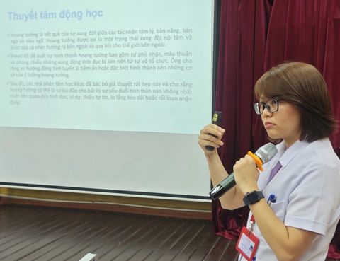 BS Nguyễn Thị Hoa - phòng rối loạn loạn thần và y học tự sát, Viện Sức khỏe tâm thần chia sẻ về bệnh rối loạn hoang tưởng - Ảnh: D.LIỄU Bác sĩ Nguyễn Thị Hoa - phòng rối loạn loạn thần và y học tự sát, Viện Sức khỏe tâm thần - chia sẻ về bệnh rối loạn hoang tưởng - Ảnh: D.LIỄU