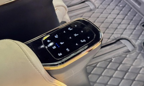 Xe Trung Quốc sao chép Lexus LM, đấu Toyota Alphard bằng giá rẻ- Ảnh 10. Xe Trung Quốc sao chép Lexus LM, đấu Toyota Alphard bằng giá rẻ- Ảnh 10.
