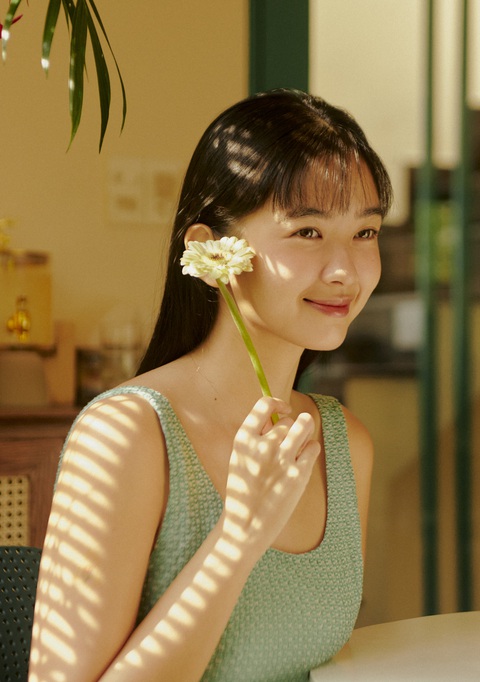 Ngọc Xuân đẹp trong trẻo trong 'Ngày xưa có một chuyện tình'- Ảnh 2. Vẻ đẹp trong trẻo của Ngọc Xuân