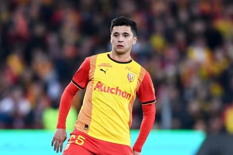 Điểm mặt 4 'ngôi sao' châu Âu của U23 Uzbekistan đấu U23 Việt Nam- Ảnh 2. Khusanov có 2 lần ra sân tại Champions League - Ảnh: Getty