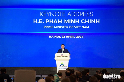 Thủ tướng Phạm Minh Chính: ASEAN có vị thế tốt chưa từng có nhưng thách thức cũng không kém- Ảnh 1. Thủ tướng Phạm Minh Chính phát biểu khai mạc Diễn đàn Tương lai ASEAN 2024 sáng 23-4 - Ảnh: NAM TRẦN