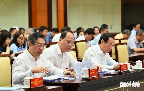 Bí thư Nguyễn Văn Nên: Quyết liệt thực hiện kiểm soát quyền lực, chống tham nhũng- Ảnh 3. Thường trực Thành ủy TP.HCM tham dự hội nghị - Ảnh: TỰ TRUNG