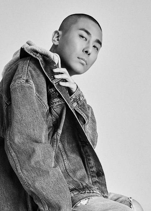 Rado là nhà sản xuất âm nhạc từng hợp tác với nhiều nhóm nữ và nghệ sĩ nổi tiếng Kpop Rado là nhà sản xuất âm nhạc từng hợp tác với nhiều nhóm nữ và nghệ sĩ nổi tiếng K-pop