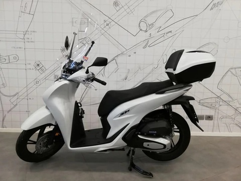 Honda SH 2024 thêm màu mới sang chảnh, giá quy đổi 98 triệu đồng- Ảnh 1. Honda SH 2024 thêm màu mới sang chảnh, giá quy đổi 98 triệu đồng- Ảnh 1.