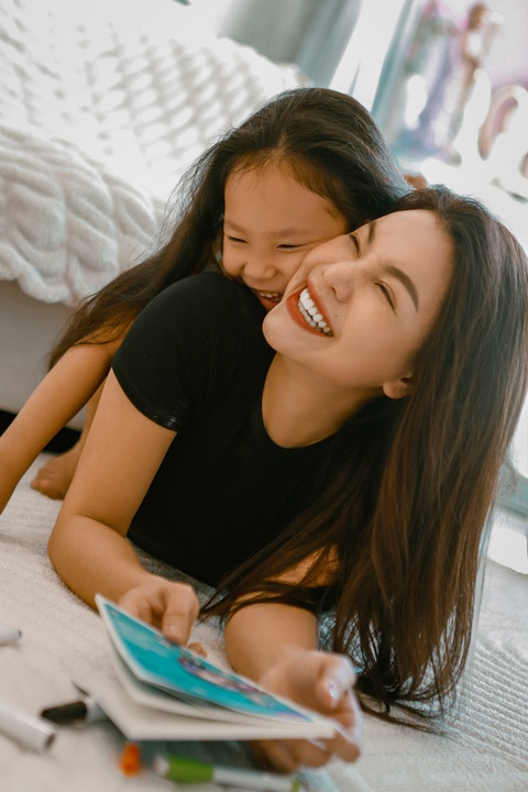 Trà Ngọc Hằng 'mách nước' bí kíp giúp con không nghiện điện thoại- Ảnh 8. Trà Ngọc Hằng 'mách nước' bí kíp giúp con không nghiện điện thoại- Ảnh 8.