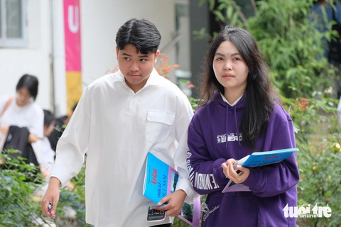 Thủ khoa 3 đợt thi đánh giá năng lực đầu tiên của Đại học Quốc gia Hà Nội đạt 129 điểm- Ảnh 1. Thí sinh tham dự kỳ thi đánh giá năng lực đợt 1 năm 2024 do Đại học Quốc gia Hà Nội tổ chức - Ảnh: NGUYÊN BẢO