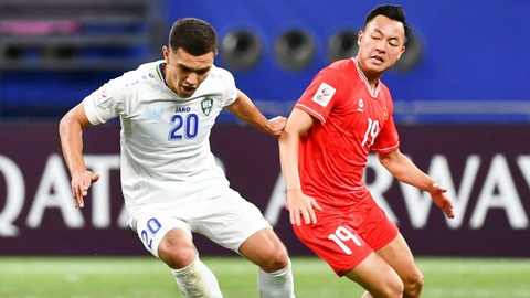 Tuyển U23 Việt Nam: Những bài học trước trận tứ kết- Ảnh 1. Từ trận thua Uzbekistan, U23 Việt Nam (phải) cần phải cải thiện những hạn chế để có thể giành kết quả tốt ở tứ kết - Ảnh: VFF