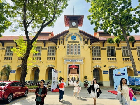 Hơn 50% sinh viên sư phạm từ chối hỗ trợ học phí, sinh hoạt phí- Ảnh 1. Nhiều sinh viên sư phạm Trường đại học Sài Gòn không đăng ký hưởng chính sách hỗ trợ học phí, sinh hoạt phí - Ảnh: M.G.