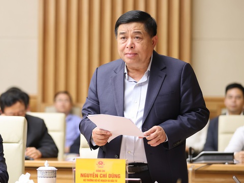 Thế giới cần 1 triệu nhân lực cho công nghiệp bán dẫn: lợi thế của Việt Nam- Ảnh 1. Bộ trưởng Nguyễn Chí Dũng phát biểu tại hội nghị chiều 24-4 ở Hà Nội - Ảnh: H.C.