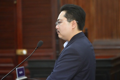 Ông Nguyễn Hoàng Phú tại tòa - Ảnh: HỮU HẠNH Ông Nguyễn Hoàng Phú tại tòa - Ảnh: HỮU HẠNH