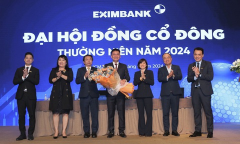 Eximbank: 'Vụ nợ thẻ tín dụng 8,8 tỉ đồng là bài học lớn’- Ảnh 2. Ông Nguyễn Hồ Nam đã trúng cử vào HĐQT Eximbank - Ảnh: P.H