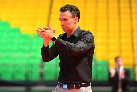 HLV Giustozzi: Tuyển futsal Việt Nam đã chơi hết mình- Ảnh 1. HLV Diego Giustozzi thất bại trong việc đưa futsal Việt Nam dự World Cup - Ảnh: AFC