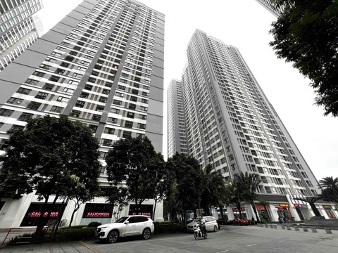 Bộ Xây dựng: Chung cư Hà Nội rao bán giá cao, tăng 38% - Ảnh 1. Bộ Xây dựng cho biết giao dịch thành công tại một số dự án chung cư rao giá cao ở Hà Nội rất ít - Ảnh: NAM TRẦN