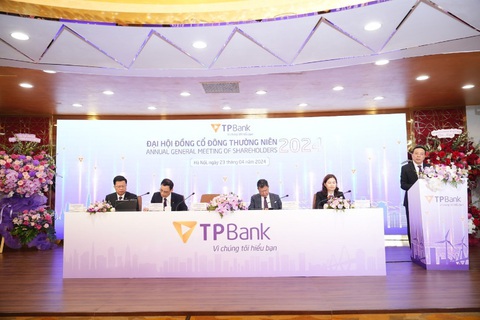 TPBank chia cổ tức bằng tiền mặt và cổ phiếu 25%- Ảnh 3. TPBank chia cổ tức bằng tiền mặt và cổ phiếu 25%- Ảnh 3.
