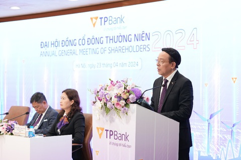TPBank chia cổ tức bằng tiền mặt và cổ phiếu 25%- Ảnh 4. TPBank chia cổ tức bằng tiền mặt và cổ phiếu 25%- Ảnh 4.